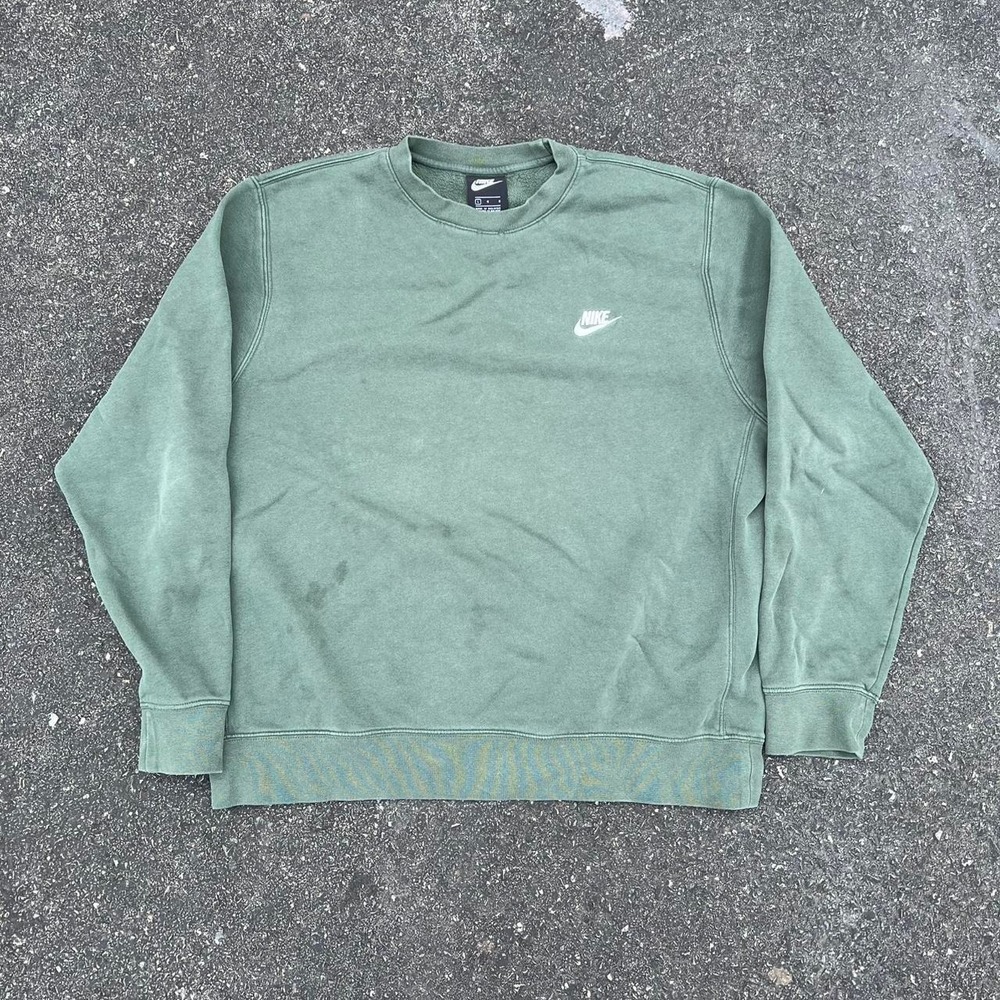 Y2K Center Logo Nike Sweater size L